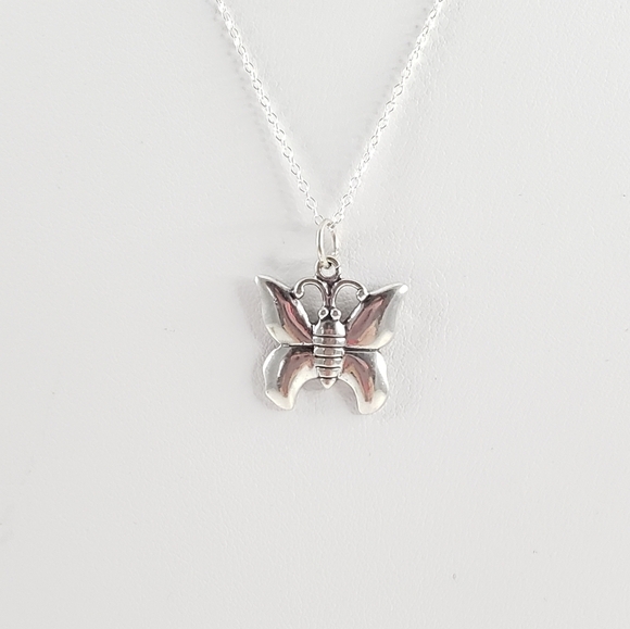 Butterfly pendant necklace in sterling silver dainty layer necklace - Picture 4 of 12